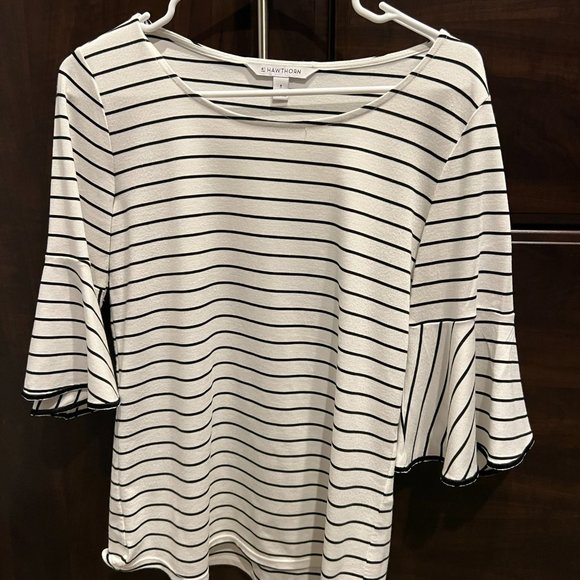 41 Hawthorn White with black stripes top - Picture 2 of 5